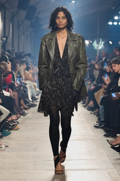 Look 23